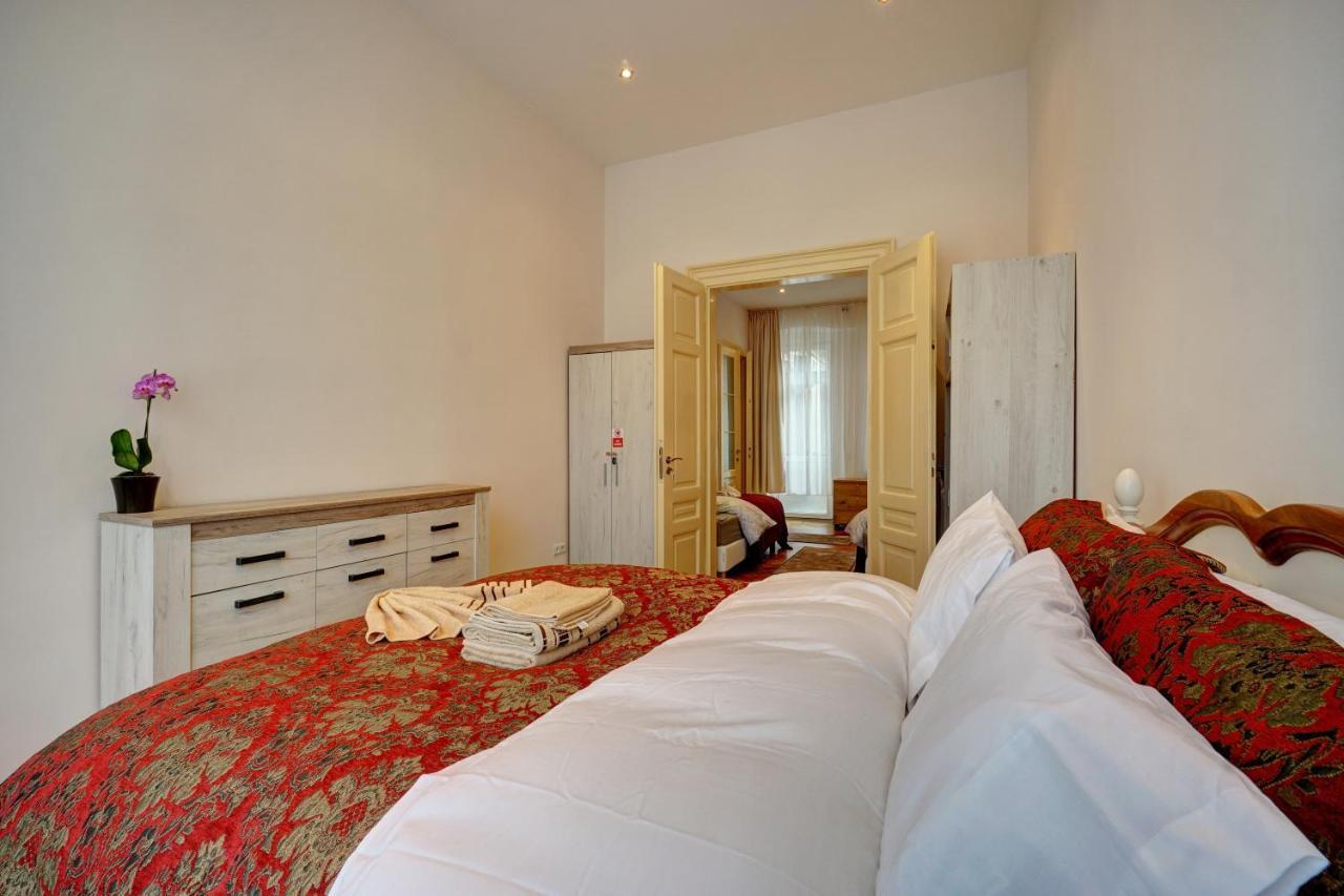 Casa De Vis, Brasov Old City Centre Apartment Exterior photo